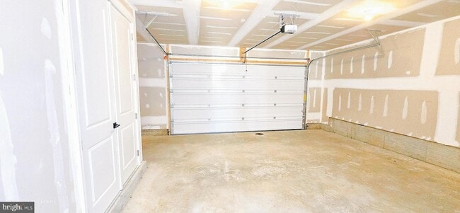 Building Photo - 1726 Blacksmith Wy