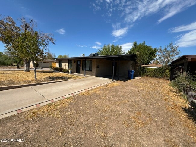 Building Photo - 2115 S Stanley Pl