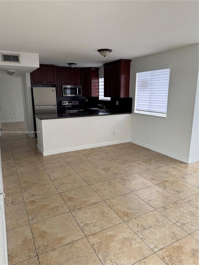 Building Photo - 6206 SW 131st Pl