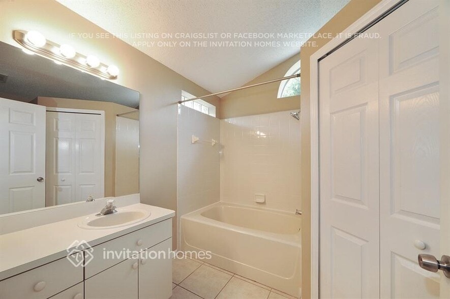 Building Photo - 818 Cape Cod Cir