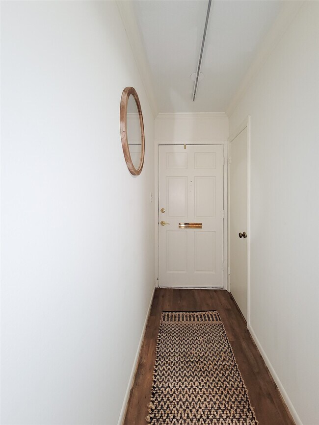 Building Photo - 2021 Winrock Blvd