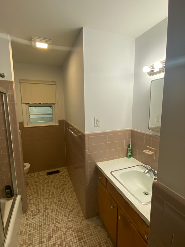 Building Photo - 298 Eastwood Dr