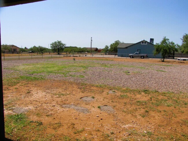 Building Photo - 3BR/2BA/2CG, 1519 sq.ft on half acre in Huachuca City, AZ