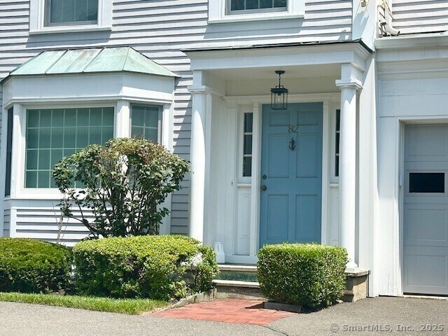 Building Photo - 82 Seminary St