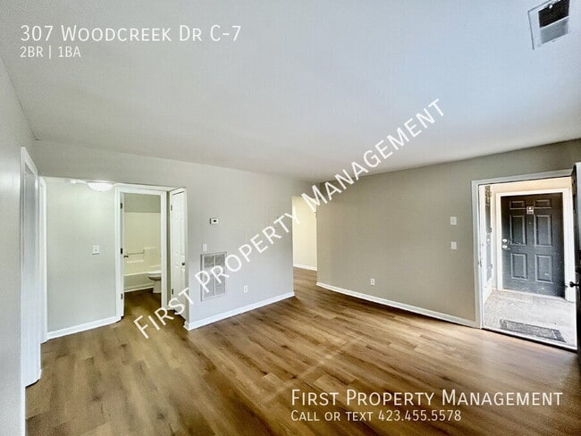 Building Photo - 307 Woodcreek Rd