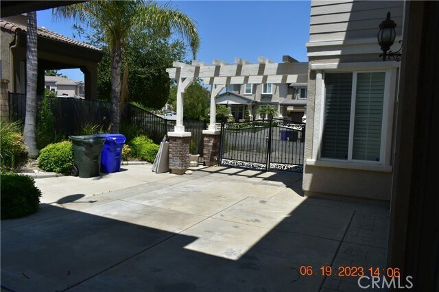 Building Photo - 6132 Grovewood Pl