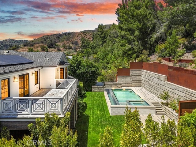 Building Photo - 2520 La Condesa Dr