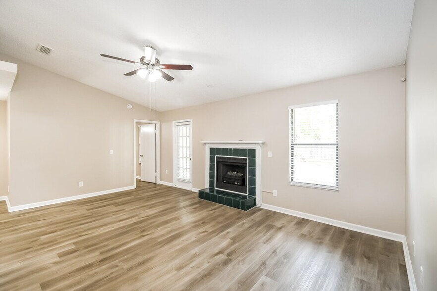 Building Photo - 3188 Chads Ct