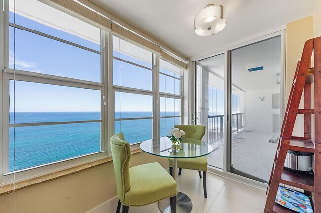 Building Photo - 4280 Galt Ocean Dr