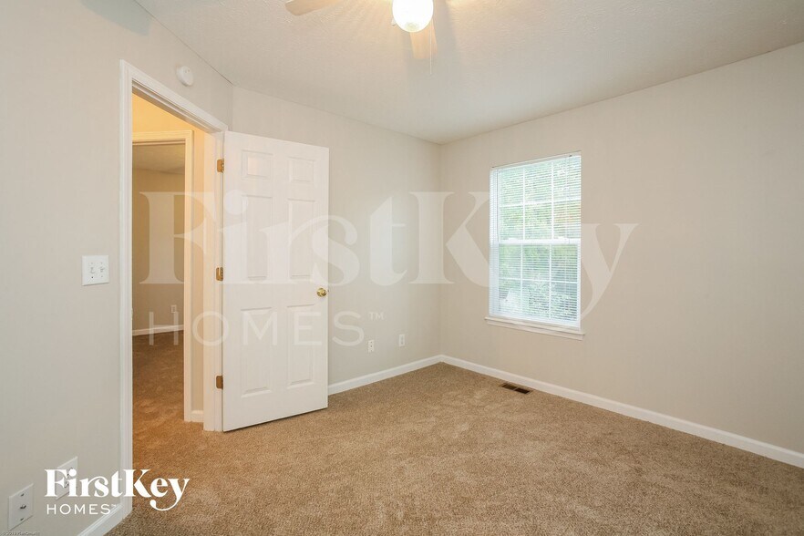 Building Photo - 2026 Coldwater Ct