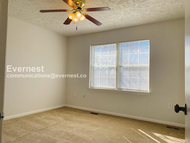 Building Photo - 8627 Reinecke Ct