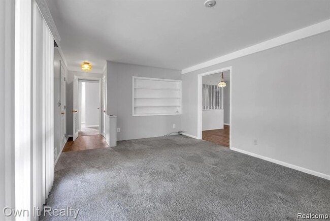 Building Photo - 20195 River Oaks Dr