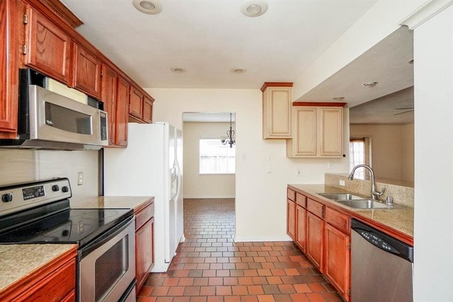 Building Photo - 14370 Misty Meadow Ln