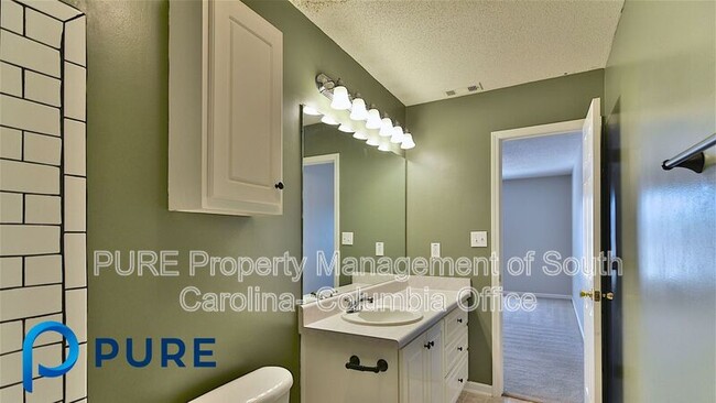 Building Photo - 323 Twin Eagles Dr