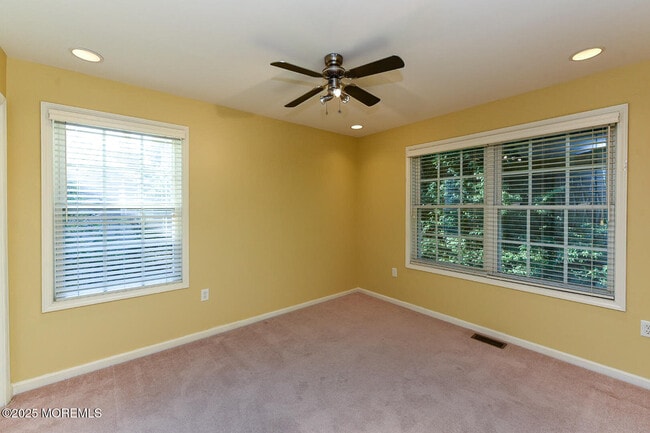 Building Photo - 133 Ironwood Ct