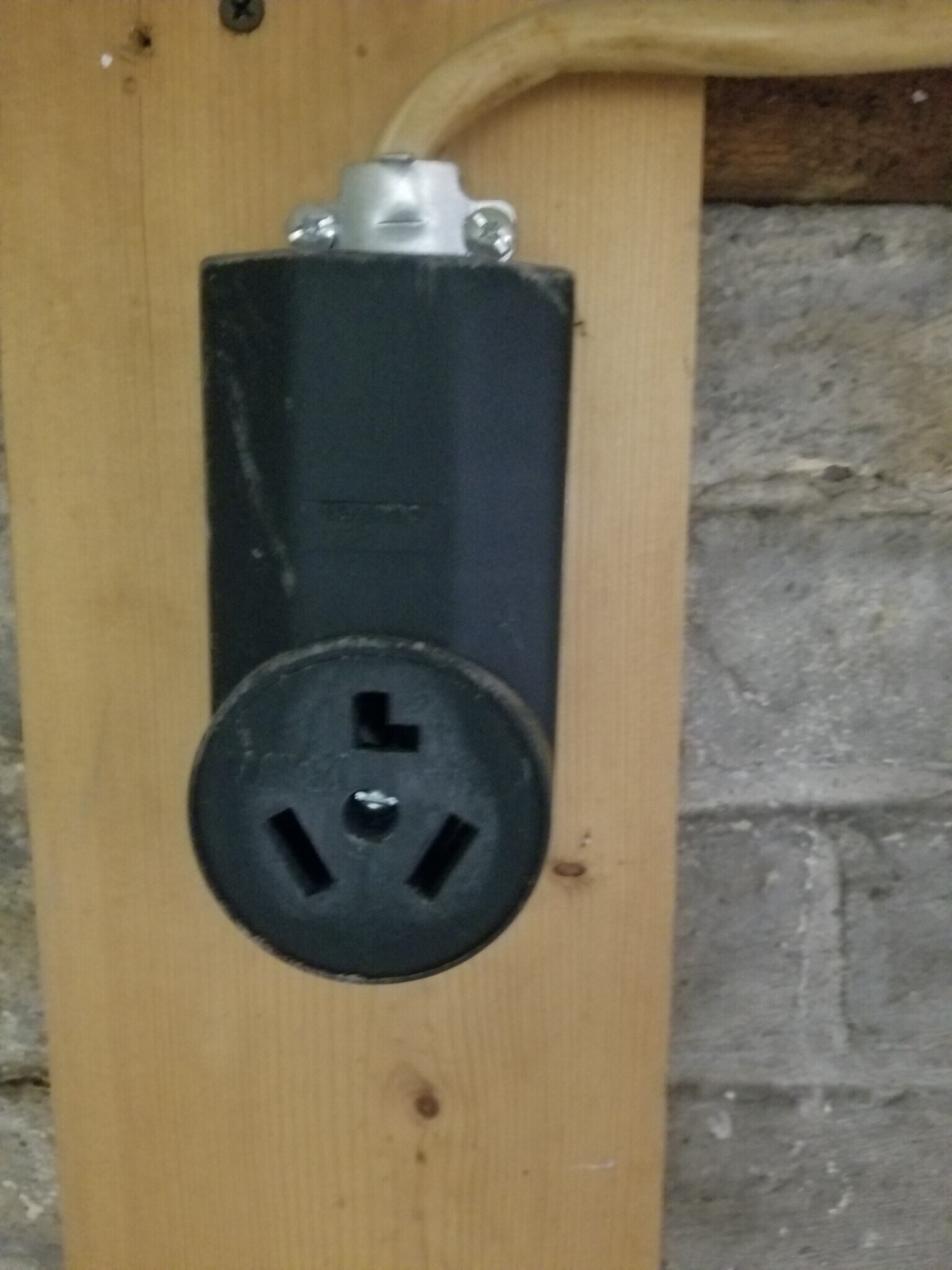 Building Photo - 125 Peyton St