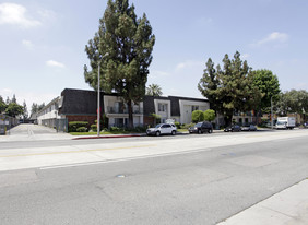 Building Photo - Covina Plaza Apartments