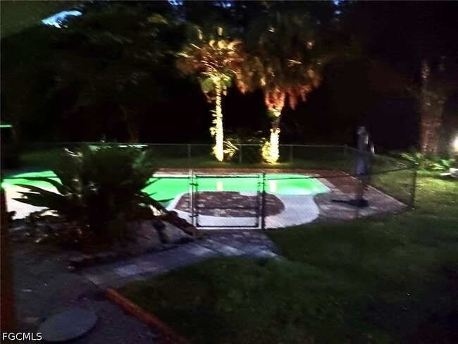 Building Photo - 740 19th St SW