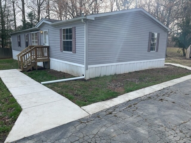 Building Photo - 4407 Sanford Ct