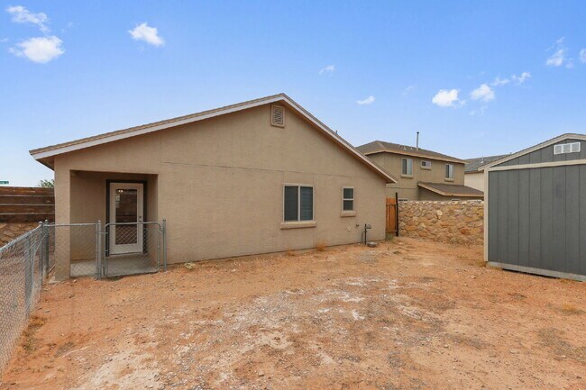 Building Photo - "Charming 3-Bed, 2-Bath Oasis on Dust Storm Lane – Spacious 1,596 Sq Ft Home in El Paso!"