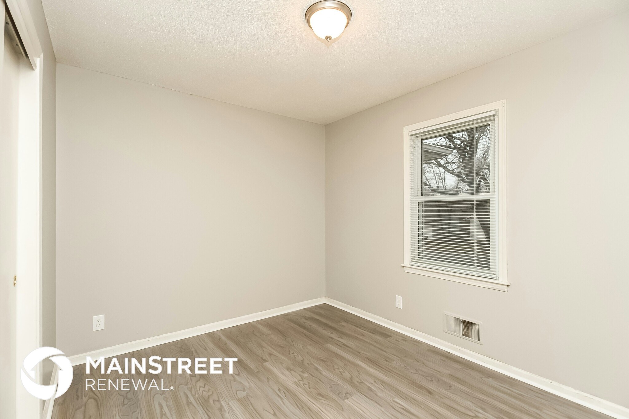 Building Photo - 8617 E 114th Terrace