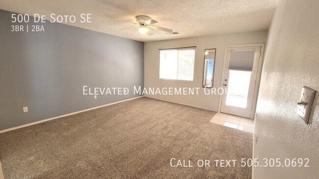 Building Photo - Beautiful Unit Ready for Immediate Move-In...