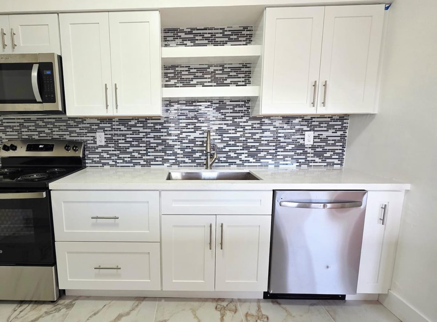 Building Photo - 2440 SW 64th Ave