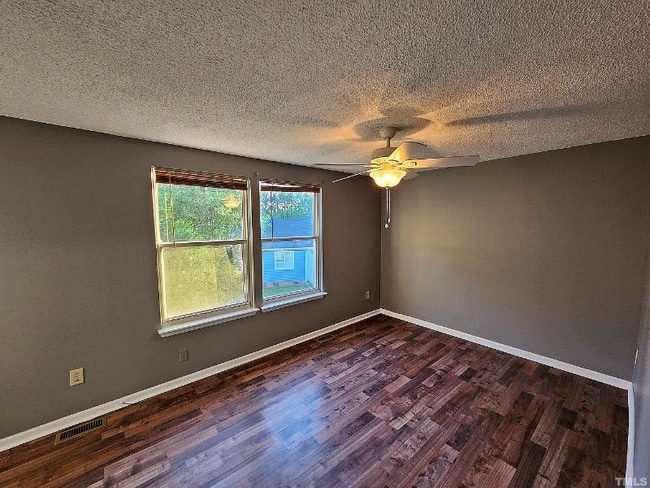 Building Photo - 5608 Bringle Ct