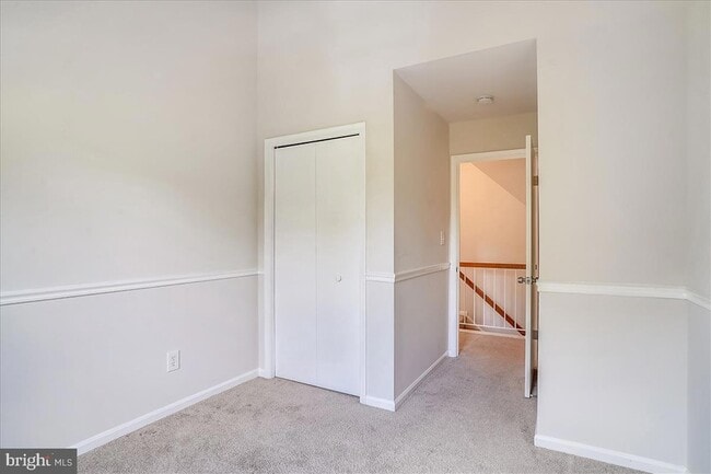 Building Photo - 8830 Thomas Lea Terrace