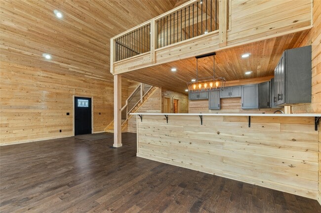 Building Photo - 8498 E Lake Rd