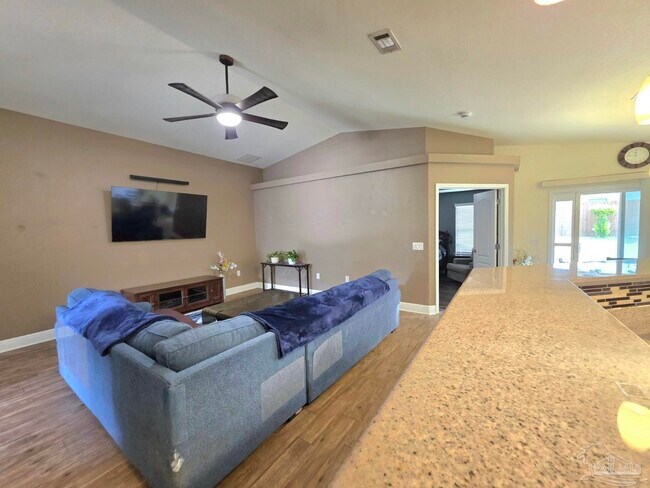 Building Photo - 197 Millet Cir