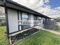 Building Photo - 406 Amhurst Dr
