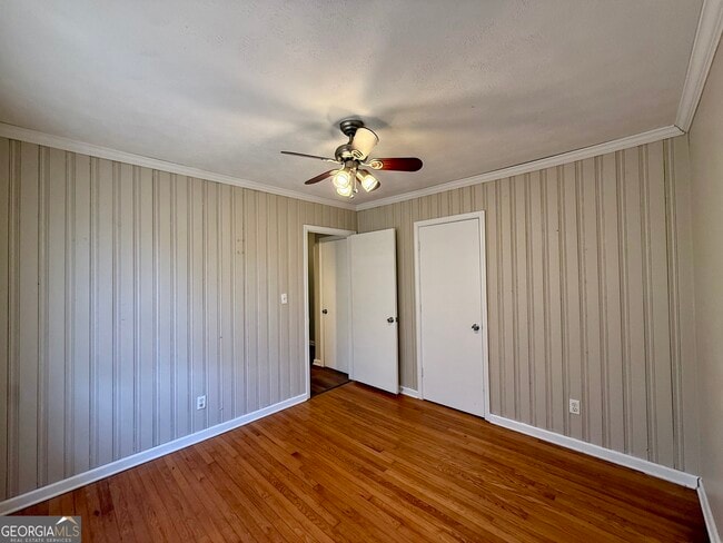 Building Photo - 2913 Horse Shoe Dr