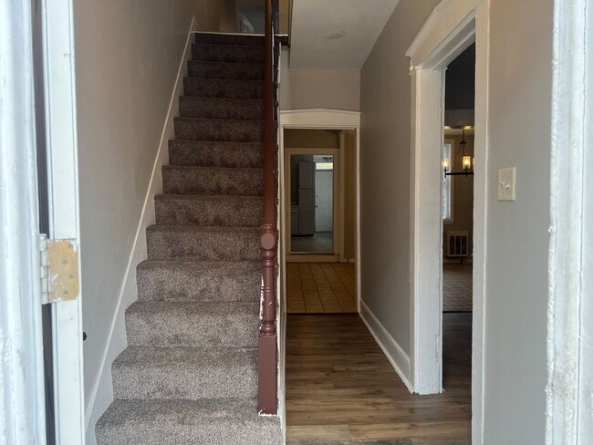 Building Photo - Recently Remodeled 4 Bedroom, 1.5 Bathroom House In Lancaster City