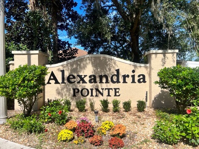 Building Photo - Quick! Grab this one before it's gone!