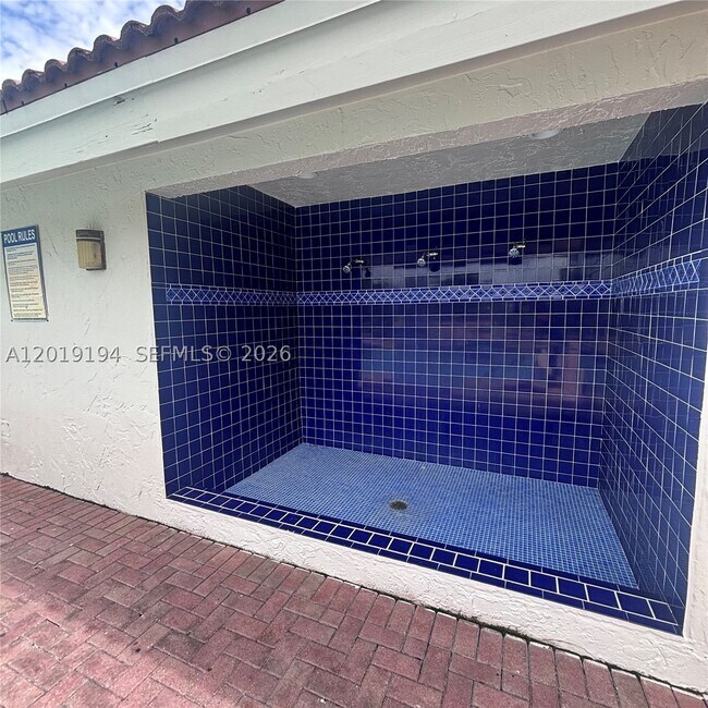 Building Photo - 10857 NW 7th St