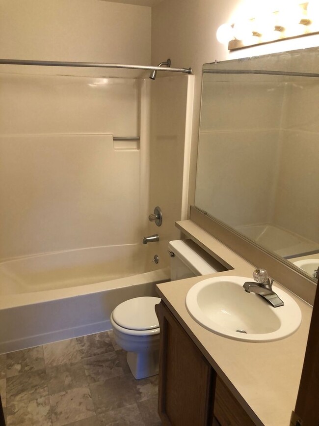 Building Photo - 3911 NW 166th Dr