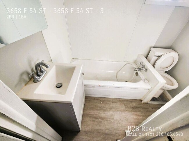 Building Photo - 3658 E 54th St