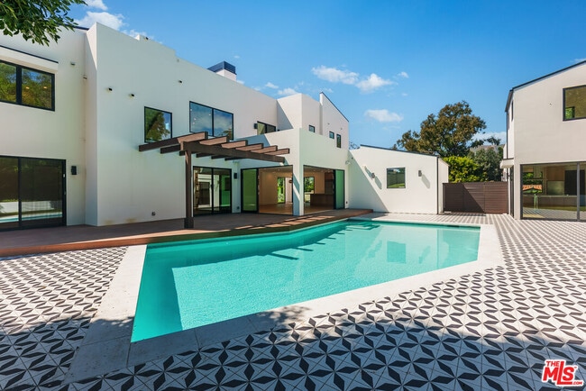 Building Photo - 382 Aderno Way