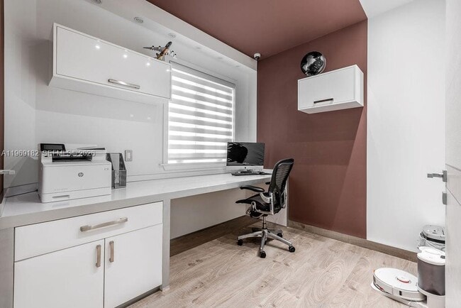 Building Photo - 3949 194th Ln