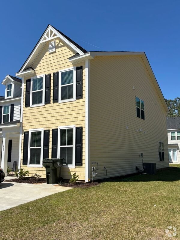 Building Photo - 462 Green Fern Dr