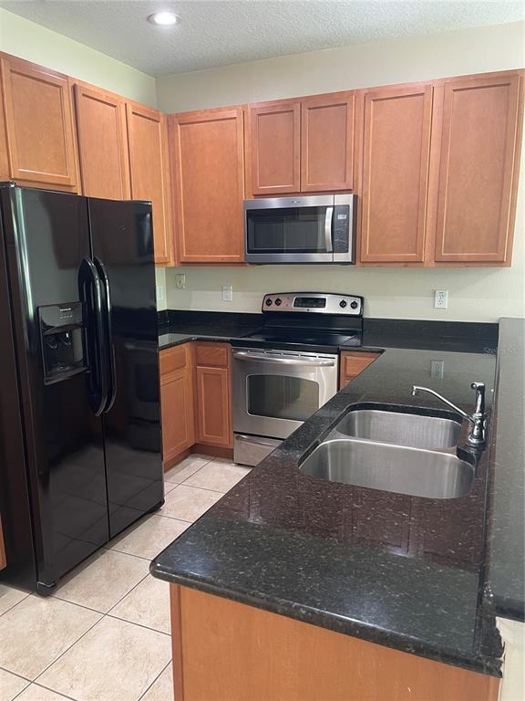 Building Photo - 1046 La Mirada Ct