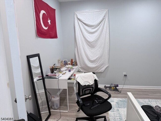 Building Photo - 104 Bergen Ave