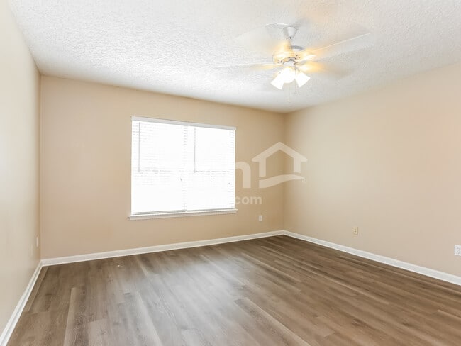 Building Photo - 96687 Commodore Point Dr