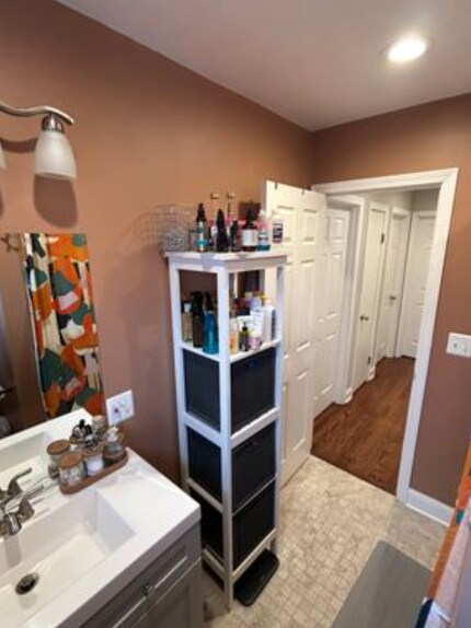 Building Photo - 9143 S Cottage Grove Ave