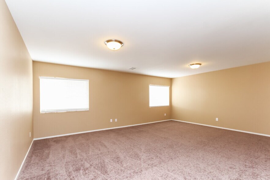 Building Photo - 5136 Marsh Butte St