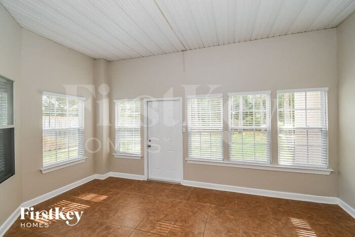 Building Photo - 4037 S Victoria Lakes Dr