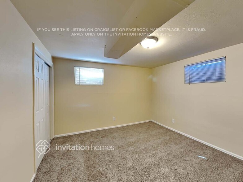 Building Photo - 77 Landoe Ln