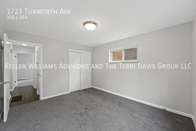 Building Photo - 1723 Tuxworth Ave
