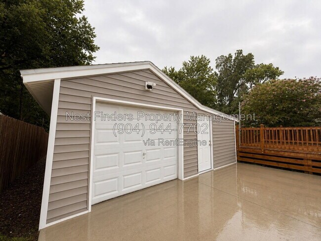 Building Photo - 1293 Hamilton St